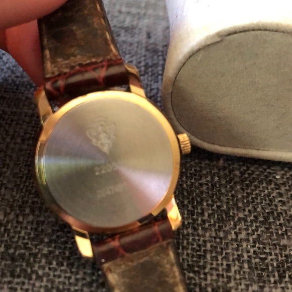 Vintage Gucci Watch - Picture 3 of 7